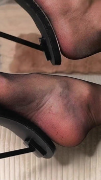 Reinforced Nylons - Teasing You with My Perfect Feet