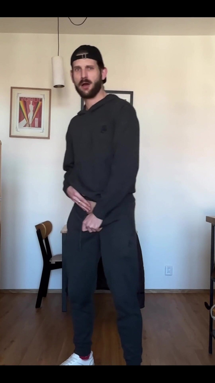 BohemianBoy: 谁是角质？谁是角质？