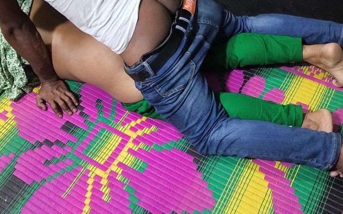 SAFI-SEXY: Ma tatie se fait sodomiser, maison de village desi, temps...