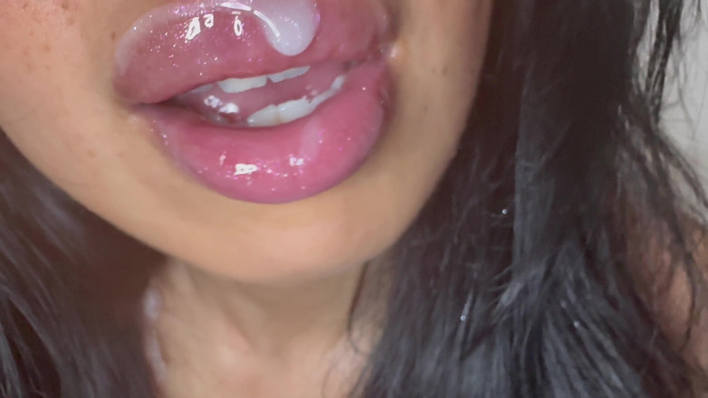 Asmr_mouth: A Loooot of Lipgloss When I Kiss