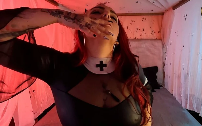 ChristyEvans: Горячие игры в моей комнате