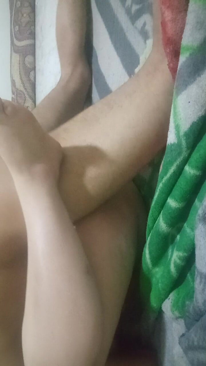 Hot naked coup: युवा, नवविवाहित जोड़ों ने सेक्स किया
