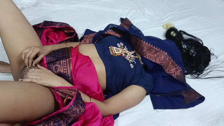 Vamika: Rajasthani dívka svádí svého souseda, poté byla tvrdě ošukána