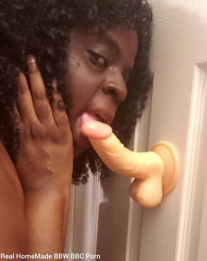 Super sexy ebony cuties: Практика мінету, смоктання встановленого ділдо