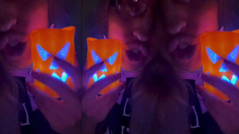 FinDom Goaldigger: Kadın kılıklı tuvalete gitmedi. Kadın kılıklı külota işiyor.