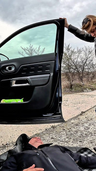 Leck meine scharfen Absätze und reinige meine schmutzigen sohlen