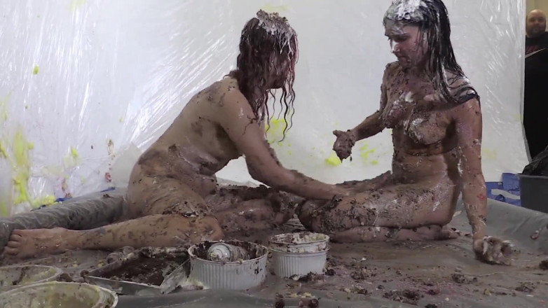 Gunked up girls: Charlie &amp; Pixiee Cakes เล่นสปลอชชิ่ง
