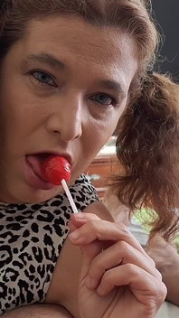 I Gave My Stepdaughter a Lollipop in Exchange for a Blowjob