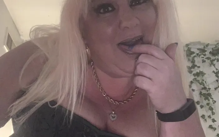 BlancaGirlBBW: Trying to Get Into Tiktok I Donno I Just Cant...