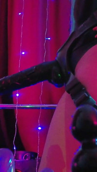 Dominatrice mistress BDSM eva latex caldo culo grosso miLF strapon cazzo sexy dominatrice stivali e tacchi in pelle