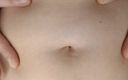 Abby Anna: Belly Button khi chơi với cái bụng lắc lư