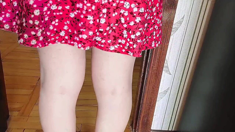 Kitty_Cross: Rochie scurtă cu picioare fierbinți cu fundul bombat blondă model...