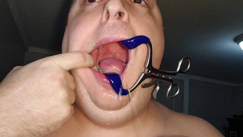 Charlieboy69: Mouth Spreader Deepthroat 3 Huge King Cock Dildo