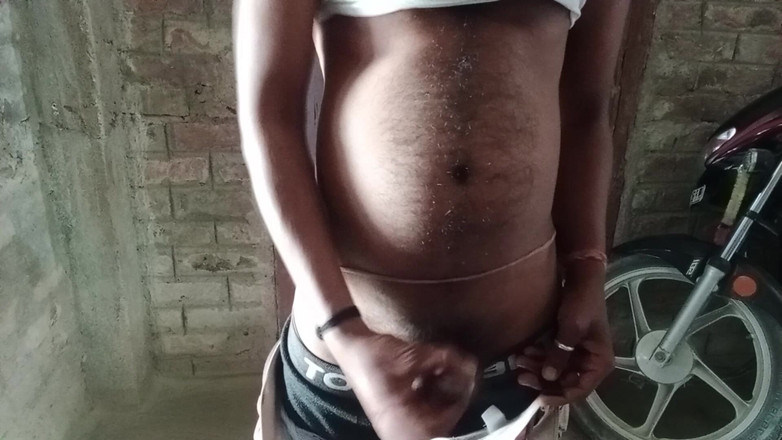 Tuloo_Ki_sali: Musterbatiyon Indian Indian Boy Shakes His Dick