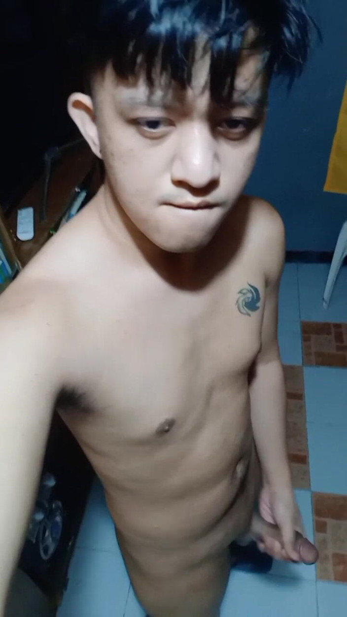 KrakenTwink: Дозволь мені віддати це тобі вітчимом! Pinoy twink мастурбація і жива сперма