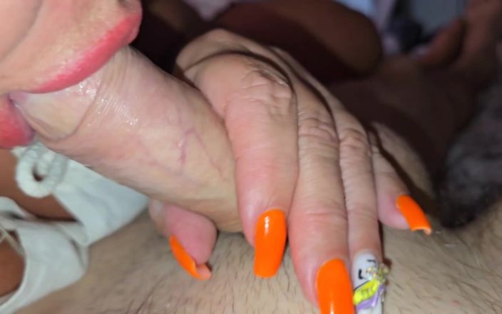 Anna Fire: La matrigna sexy dà al timido figliastro la figa ed...