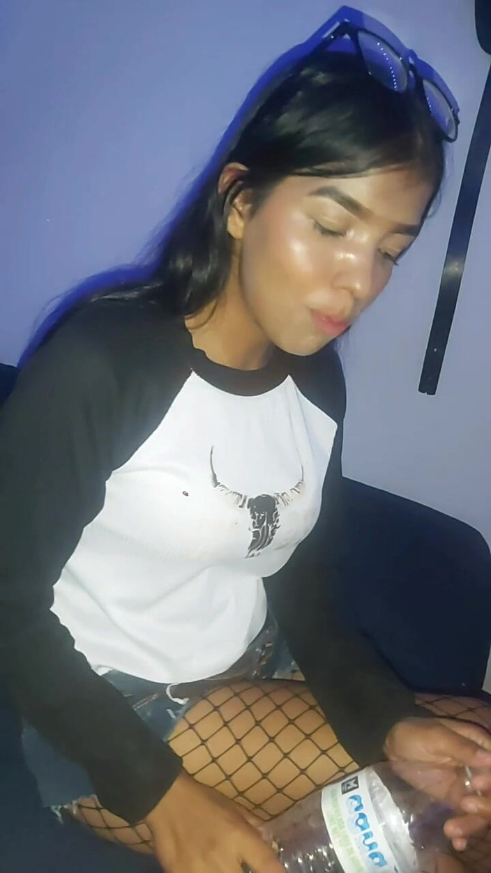 Angelhotmex: Seorang wanita tidak dikenal berusia 19 tahun - angelhotmex