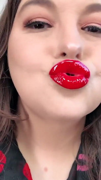 Glossy Red Lips JOI