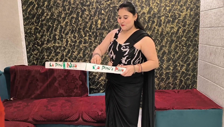 pujaprem: Кур'єр піци трахає індійську леді за безкоштовну піцу