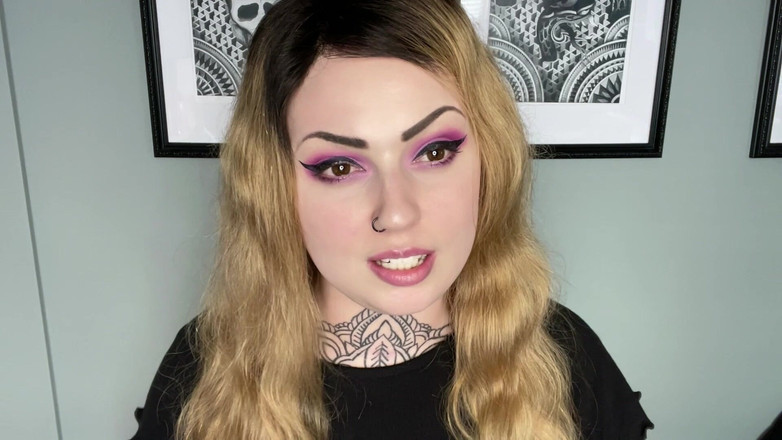 Miss Valentina: Maricas cirurgia de troca de gênero