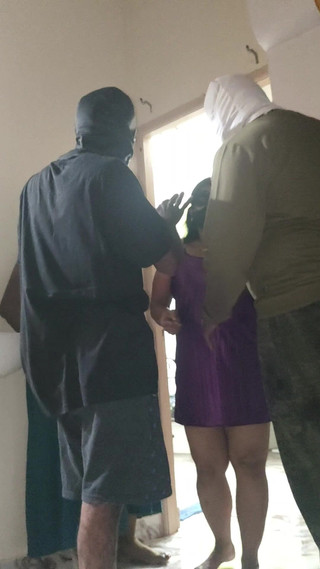 Thesana: Dos teivas se follan a las mujeres solitarias