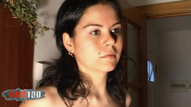 MMM100: Nikita：害羞的Nikita的16张姿势照片