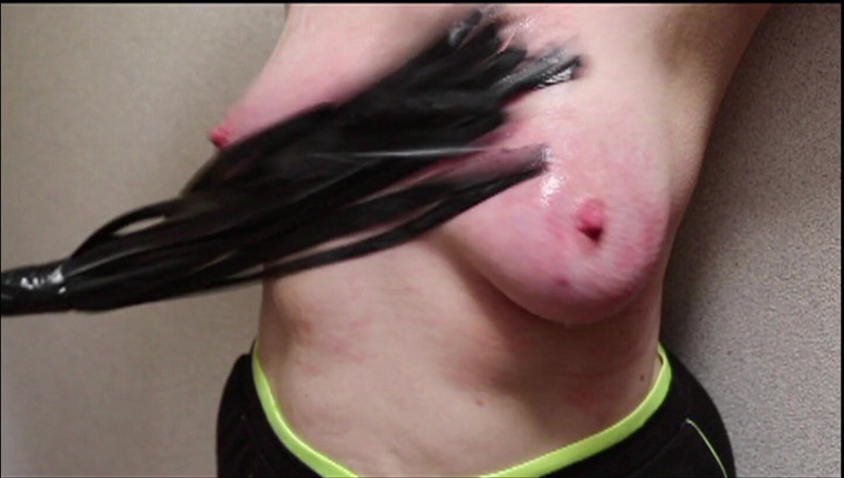 Bouncy Tits Action: Tittenpeitschen in zeitlupe voll