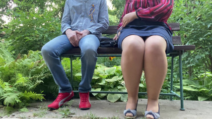 OurFetishLife: Muhteşem götlü ateşli orta yaşlı seksi kadın açık havada pad...
