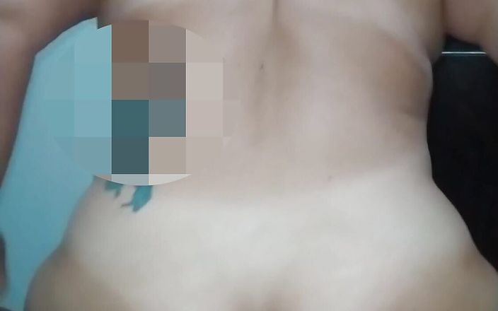 Lily & Theo: Sie hüpft und hüpft lecker auf einem großen schwanz und...
