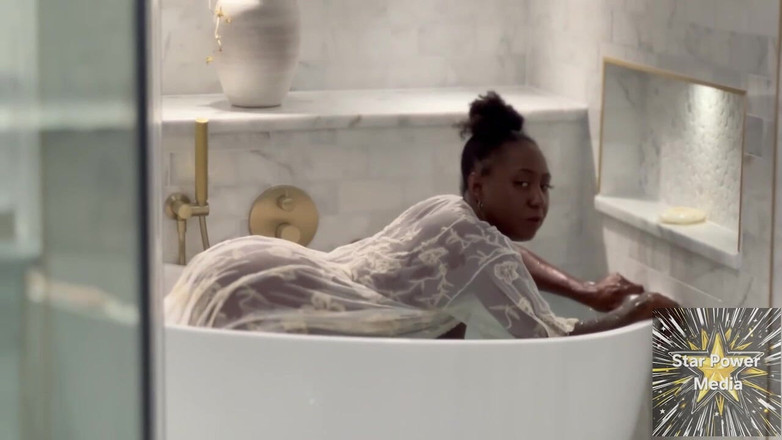 Star Power Media: 性感浸泡：giana的浴缸挑逗