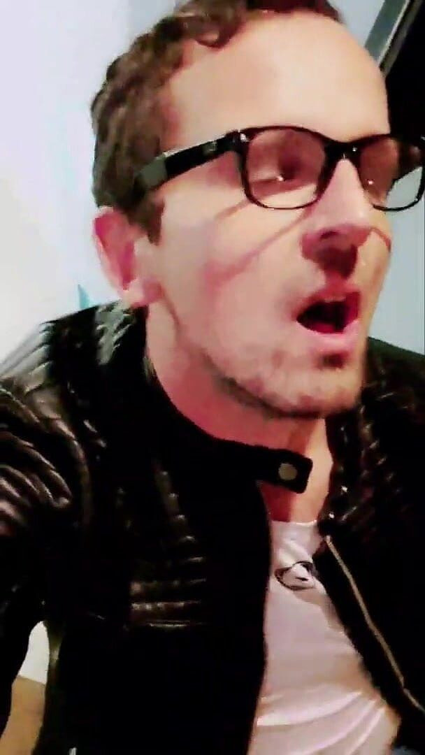 Slutboyben: Slutboyben Cam4 Brainfukkked exhibicionismus