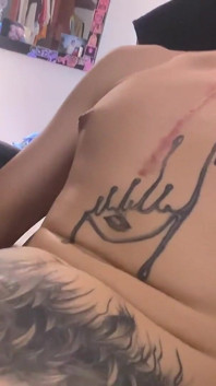 다른 각도에서 배에 사정할 때까지 자위