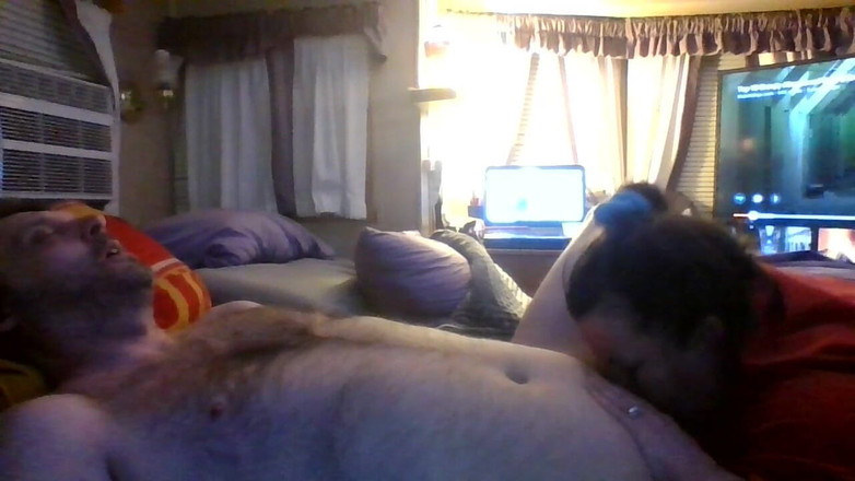 BI_BHC_COUPLE: Ma femme me suce