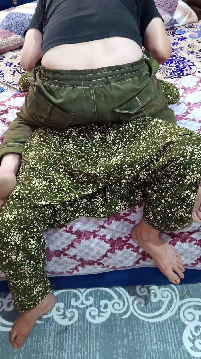 Pathani 420: Mẹ hư hỏng Naheed Khala Alizey với Chacha Qasim Chudai...
