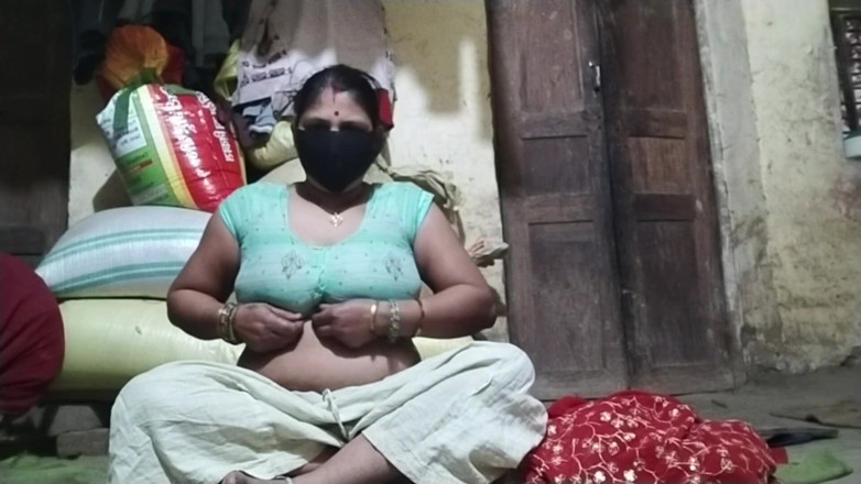 Desi_bhabhi121: Bhabh panas menjolok pepek tetek bogel
