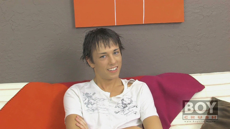Boy Crush: Bailey spuszcza się do Boycrush
