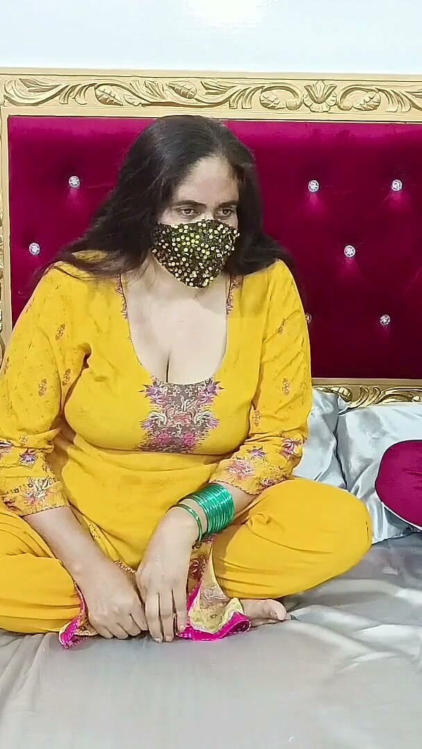 IndianHindiXxx: India romántica follada por su caliente cuñado