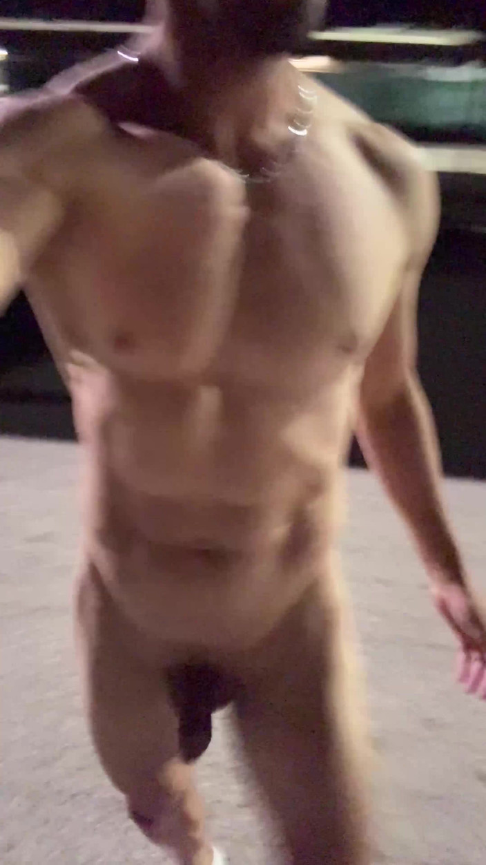 Paul Williams: Nackt spazieren zu gehen, macht mehr Spaß