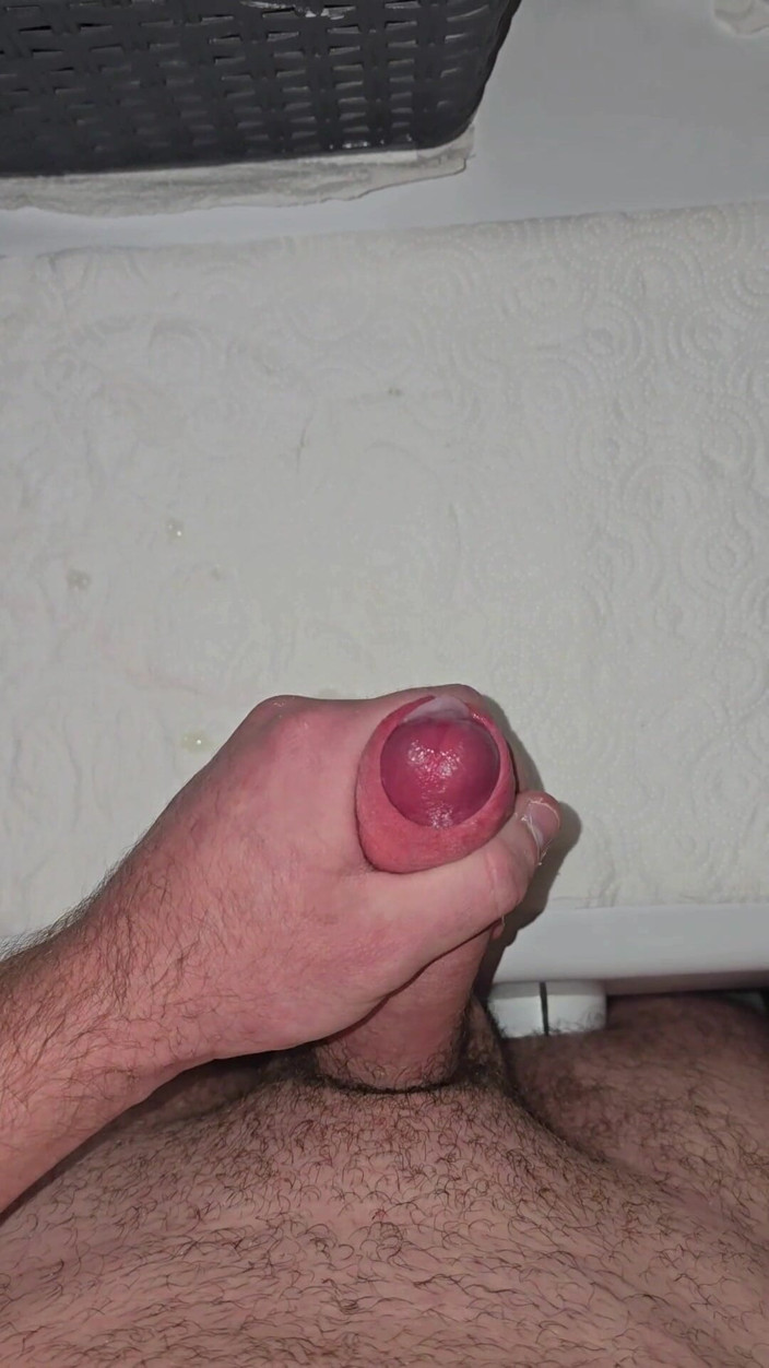 PhantomGentX: Pantaloni de trening gri Cumshot ;) Complet excitat!