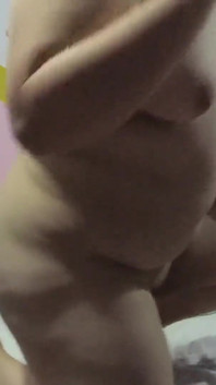 꿀 플레이 상자 카드로 진실 또는 감히를 재생