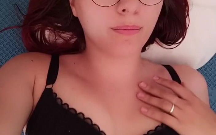 Softbrattypuppy: Sleduješ jak paroháč během sexu a pak mě lížeš dočista