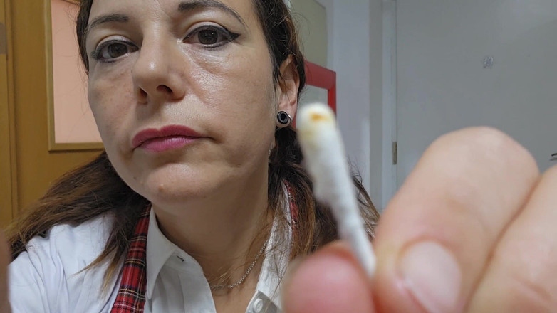 dafnedenoch: 清理我的恋物癖耳朵