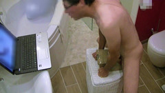 Mark Hannes: Fleshlight kongkek melancap di bilik air