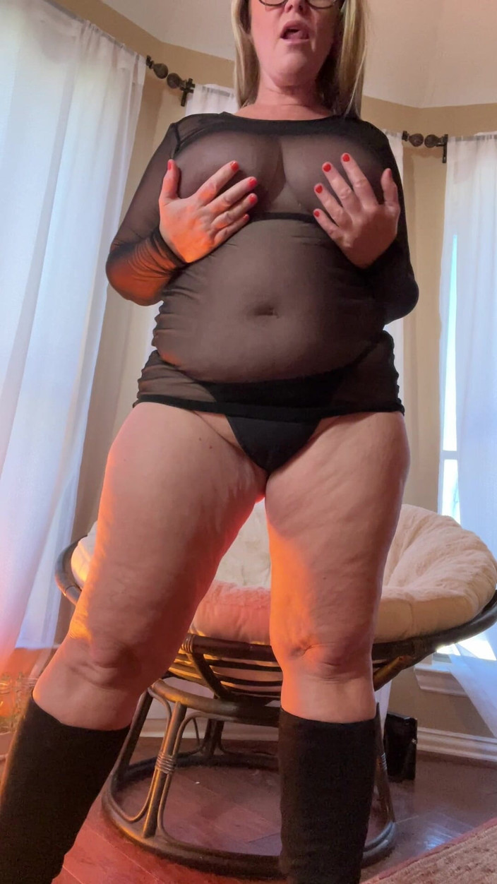 Siren XXX Studios: Zwarte dooreen, laarzen en grote zwarte lul