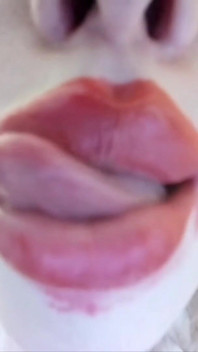 Super Lips Elza Kom