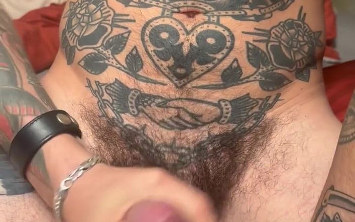 Stallion papi: Așa îmi place să mă trezesc după o petrecere sexuală