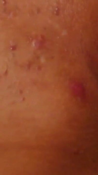 Tímida ruiva se inclina para algum sexo anal