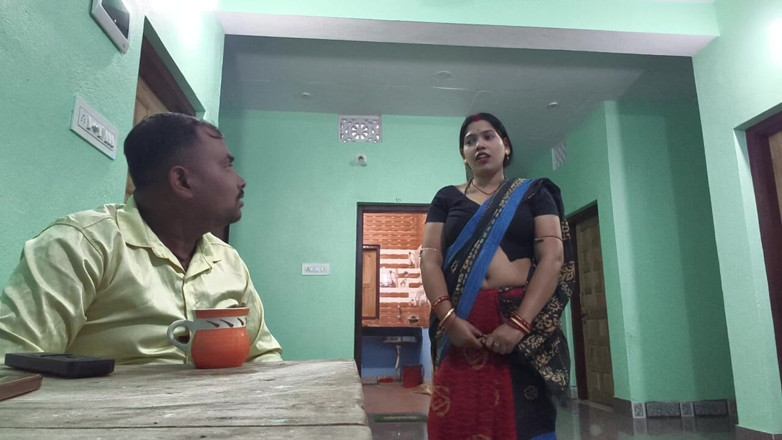 Sona bhabhi: Гаряча індійська мілфа-покоївка дружина спокушає і жорстко трахається, дезі секс відео