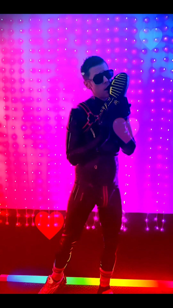 Roman Heart: Vide-clip, sortie