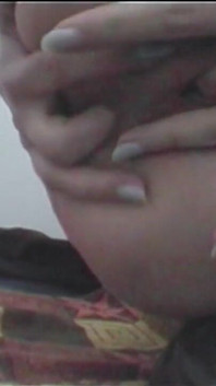 saindra ke saath steshan par dildo chudaee